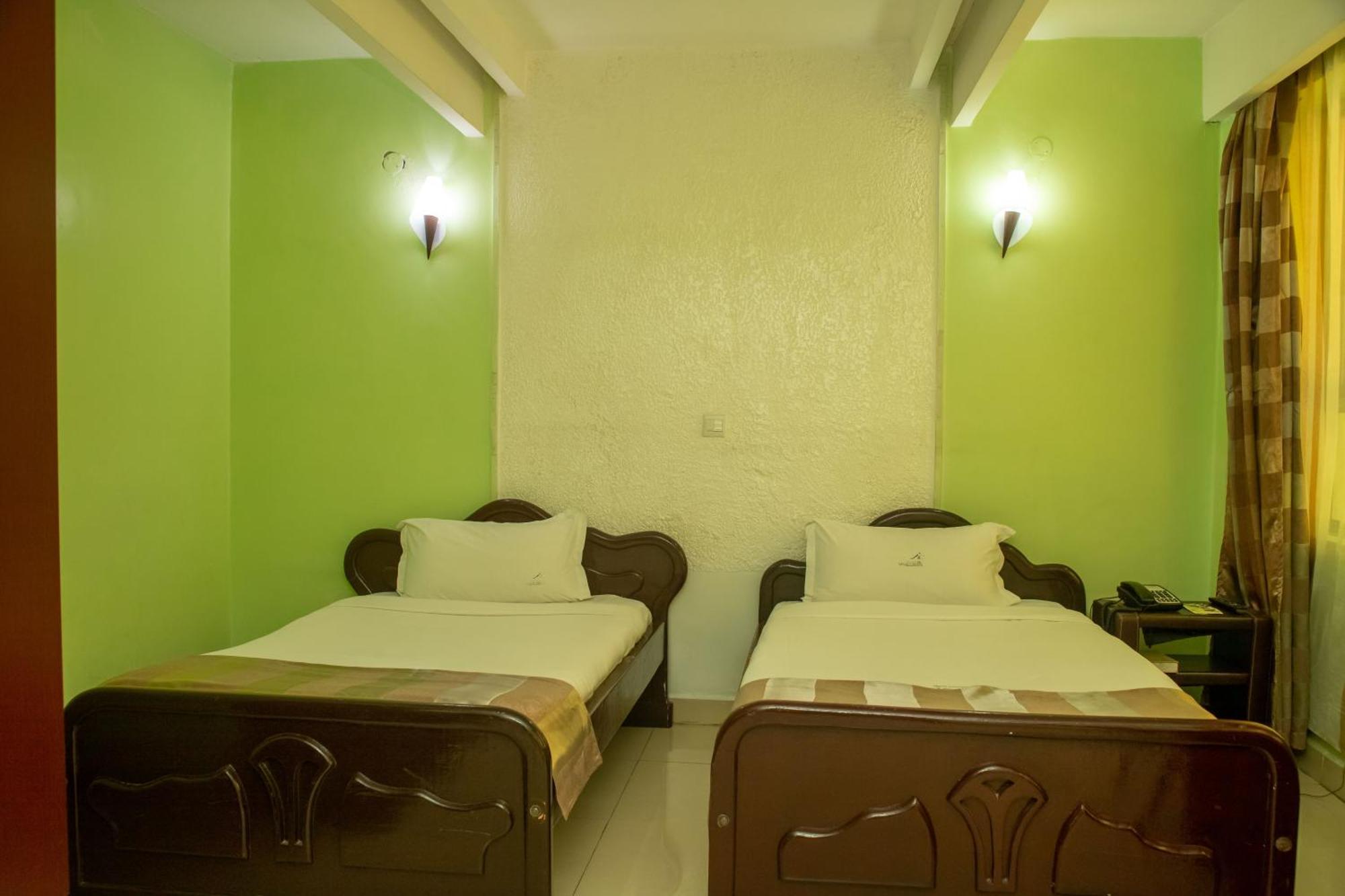 Legacy Hotel And Conference Centre Ltd Nakuru Bagian luar foto