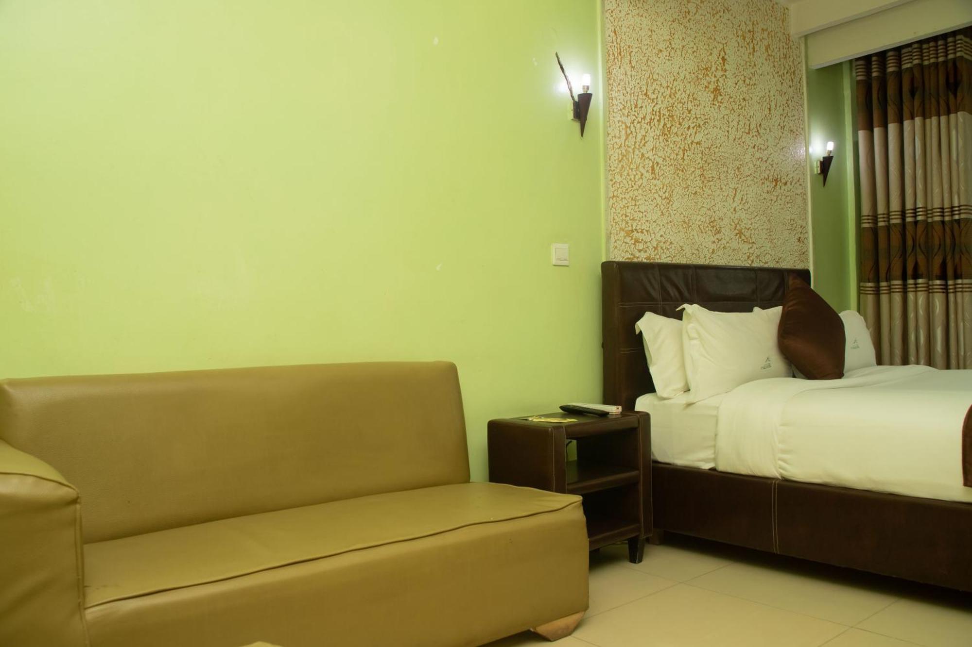 Legacy Hotel And Conference Centre Ltd Nakuru Bagian luar foto