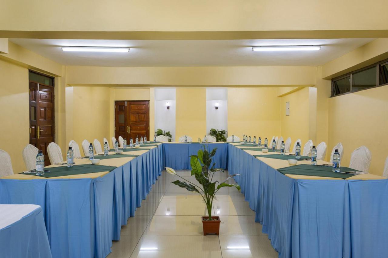 Legacy Hotel And Conference Centre Ltd Nakuru Bagian luar foto