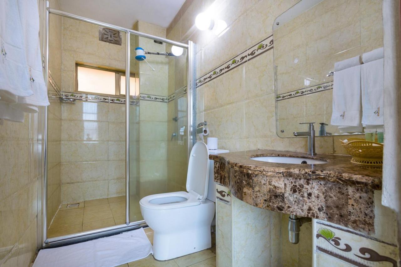 Legacy Hotel And Conference Centre Ltd Nakuru Bagian luar foto